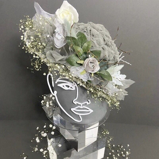 Lady Face Minimalist Lines Cake Charm 7 - Silver