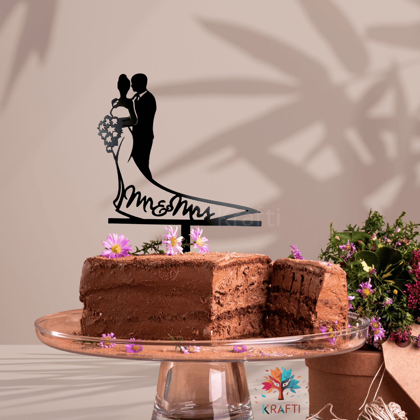 "Mr & Mrs" Couple Silhouette Cake Topper